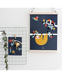 Kinderposter Jungle Luiaard en Toekan Donkerblauw A3 ANNIdesign